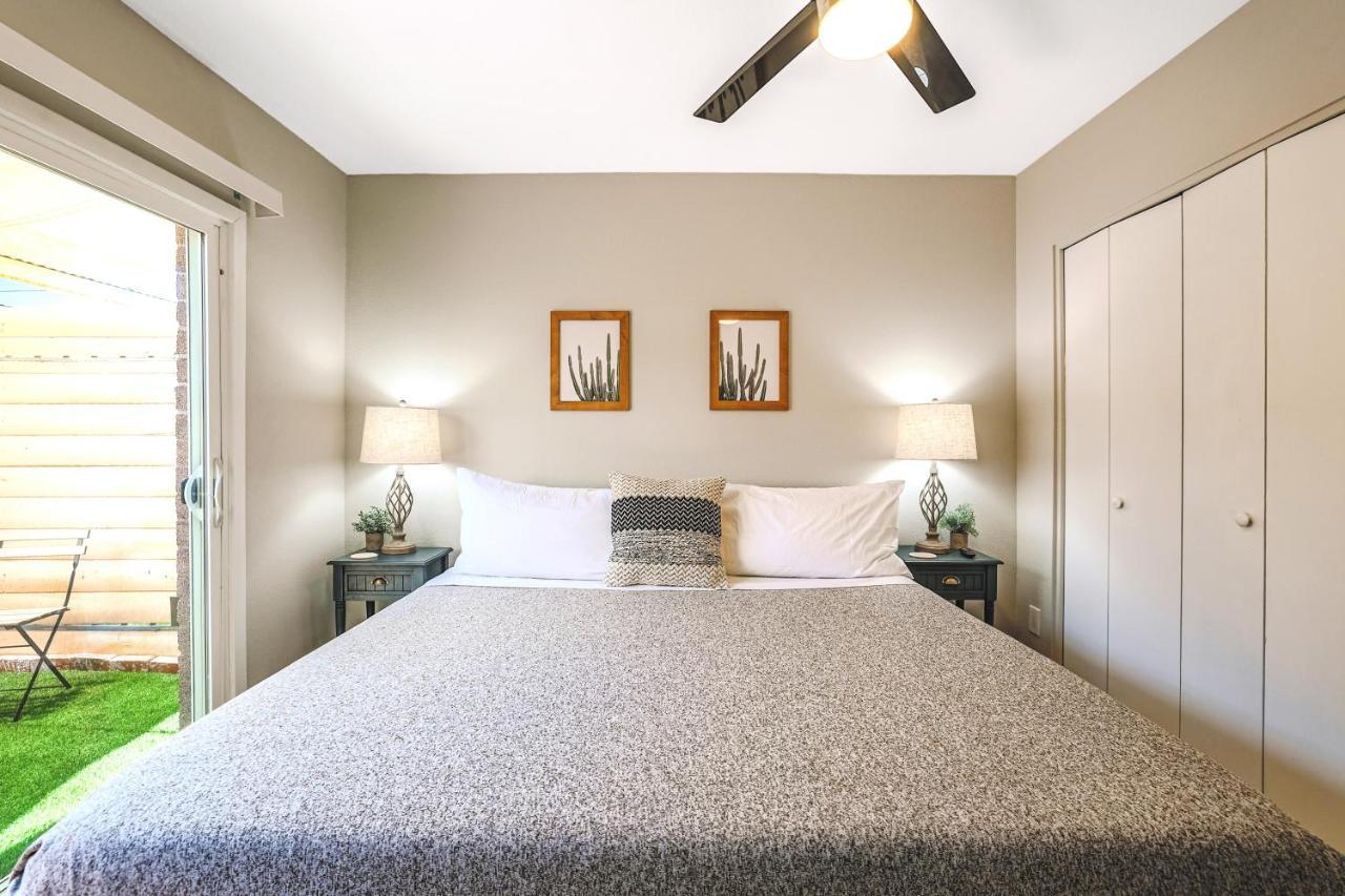 Larocco On Turney Biltmore Phoenix Bagian luar foto