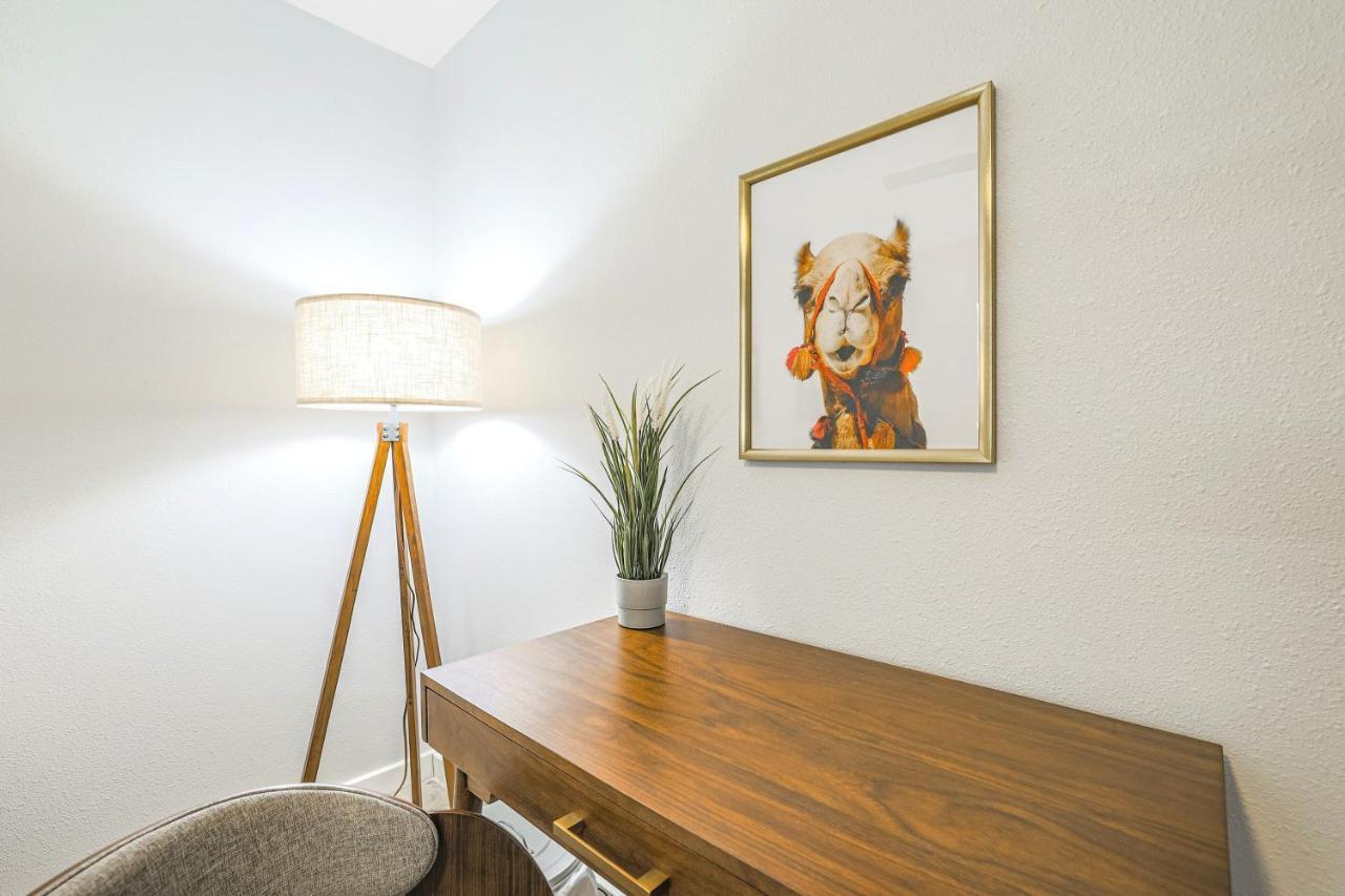Larocco On Turney Biltmore Phoenix Bagian luar foto