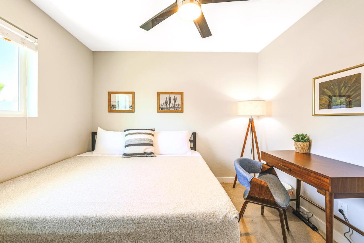 Larocco On Turney Biltmore Phoenix Bagian luar foto